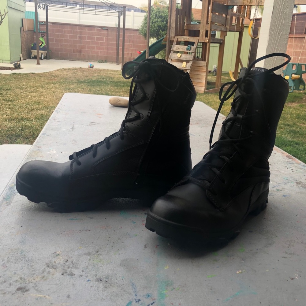Bates zip up duty boots size 14